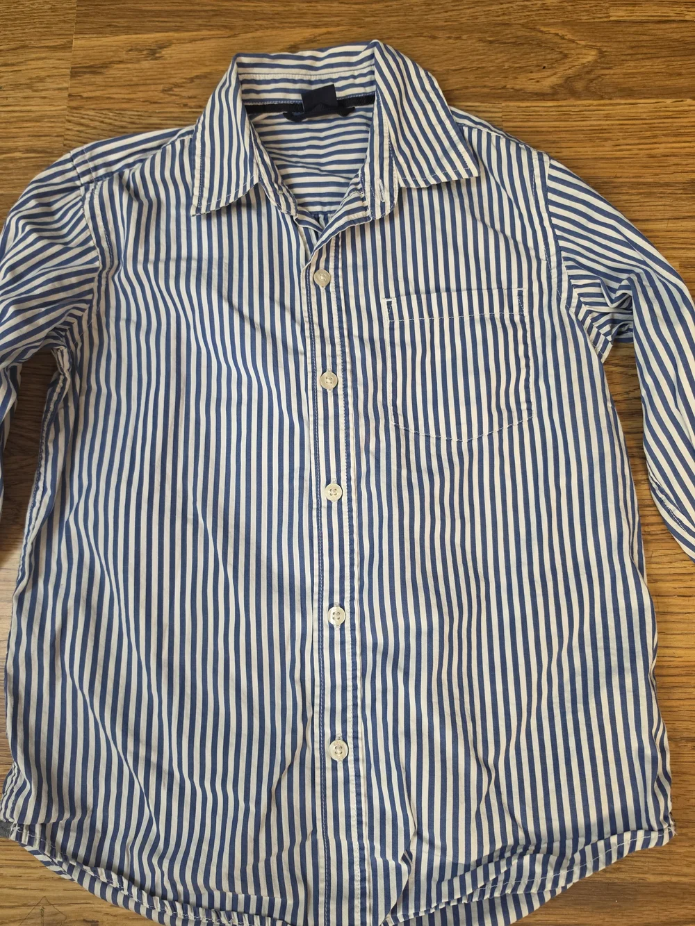 GAP Men’s Navy and White Vertical Stripe Button-Down Shirt